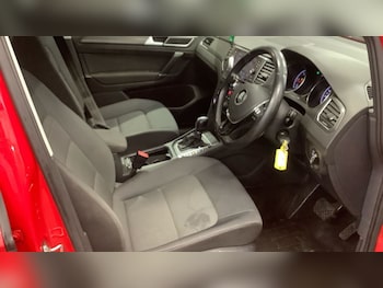 Used Volkswagen Golf SV 2019 for sale - 77991200: Photo