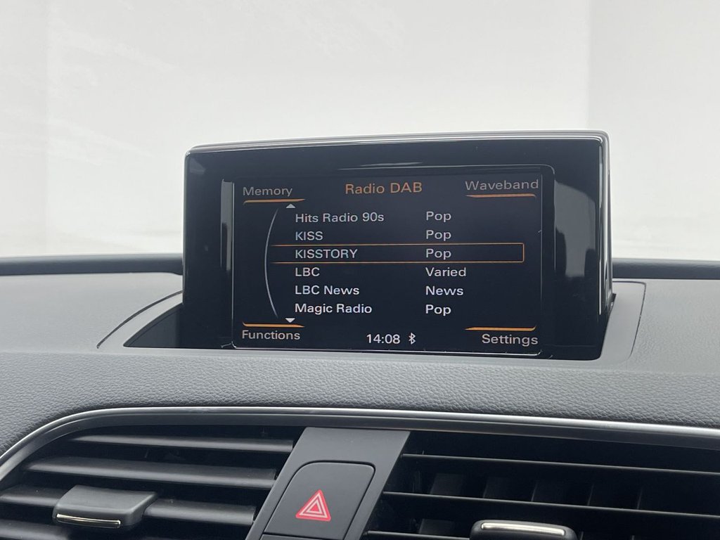 Used Audi Q3 2017 for sale - 76280105: Photo 30