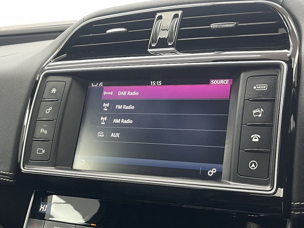 Used Jaguar XE 2016 for sale - 76356445: Photo 29