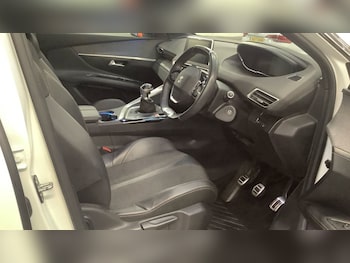 Used Peugeot 3008 2019 for sale - 76574721: Photo