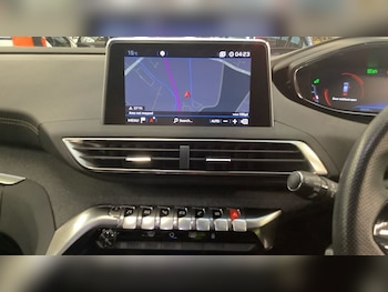 Used Peugeot 3008 2019 for sale - 76574721: Photo