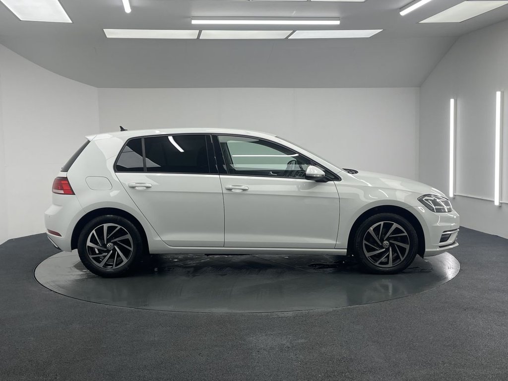 Used Volkswagen Golf 2020 for sale - 76074159: Photo 13
