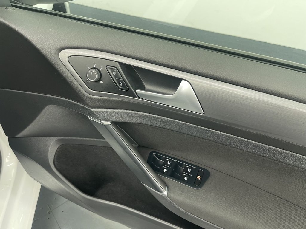 Used Volkswagen Golf 2020 for sale - 76074159: Photo 18