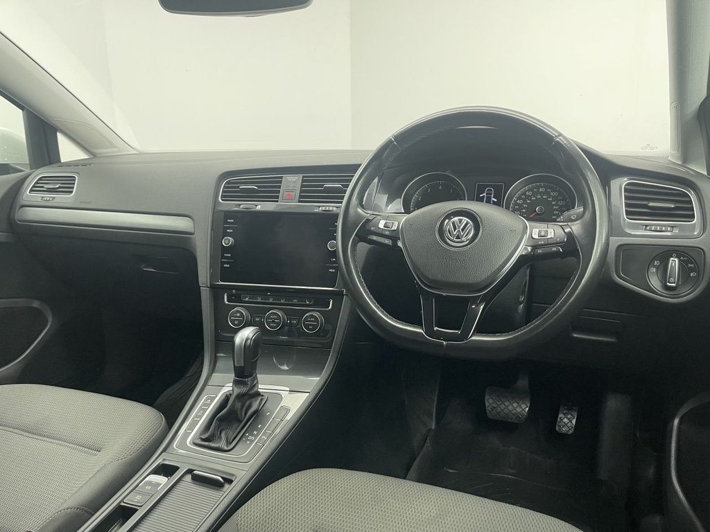 Used Volkswagen Golf 2020 for sale - 76074159: Photo 19