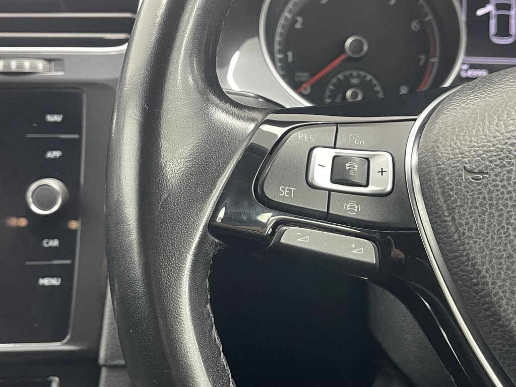 Used Volkswagen Golf 2020 for sale - 76074159: Photo 23