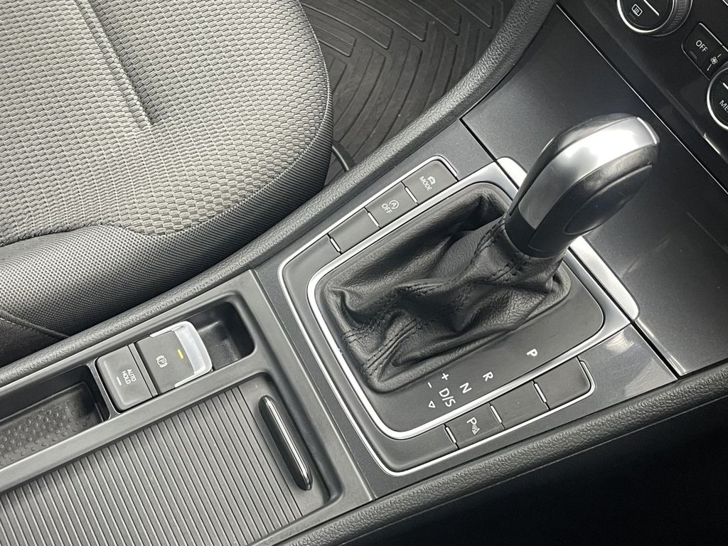 Used Volkswagen Golf 2020 for sale - 76074159: Photo 26