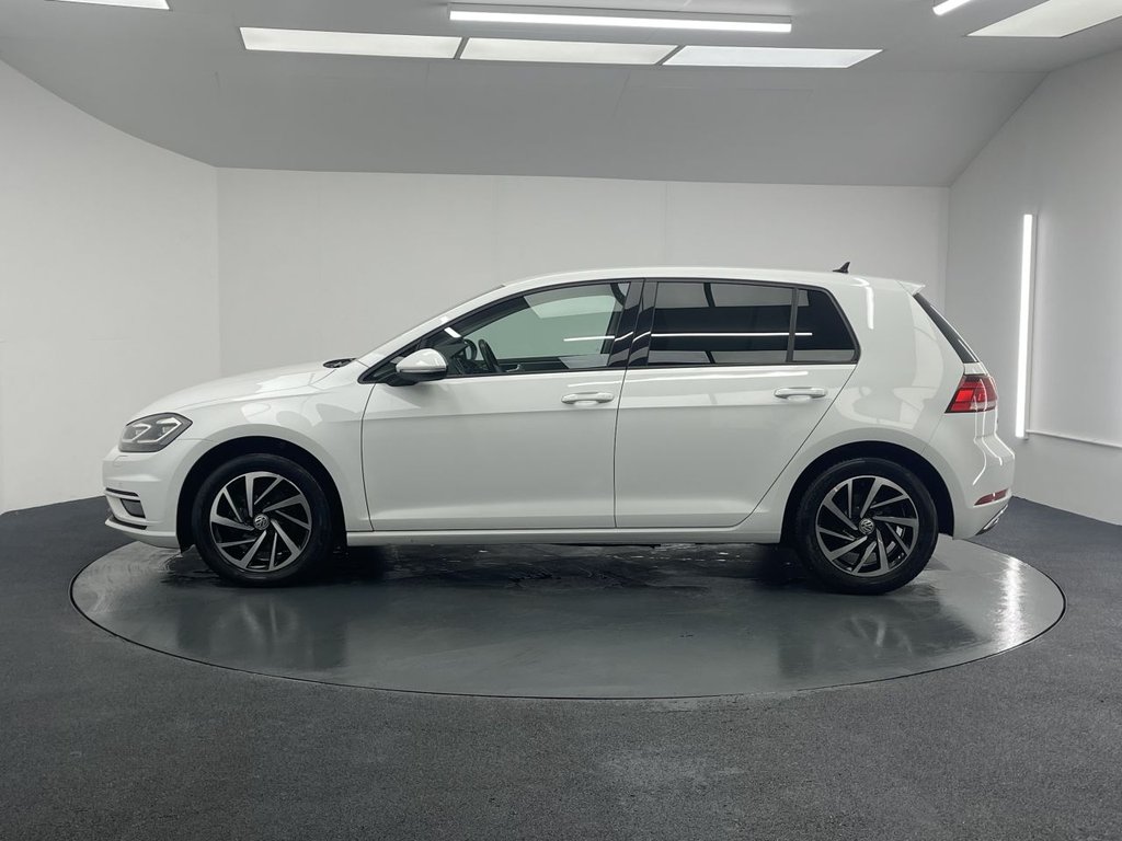 Used Volkswagen Golf 2020 for sale - 76074159: Photo 7