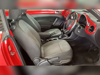 Used Volkswagen Beetle 2016 for sale - 75726846: Photo