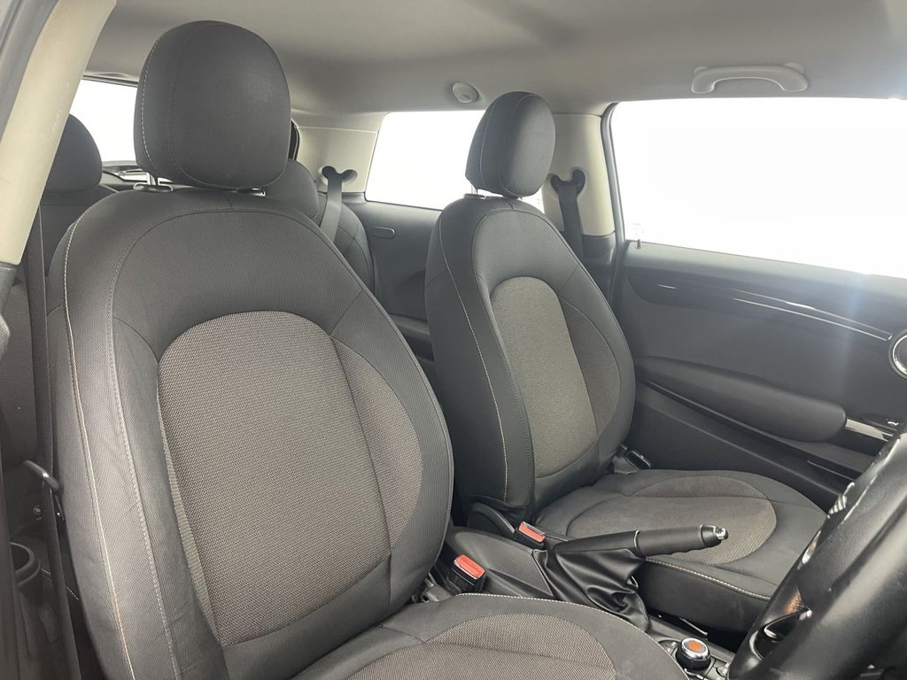 Used MINI Hatch 2017 for sale - 76923512: Photo 2