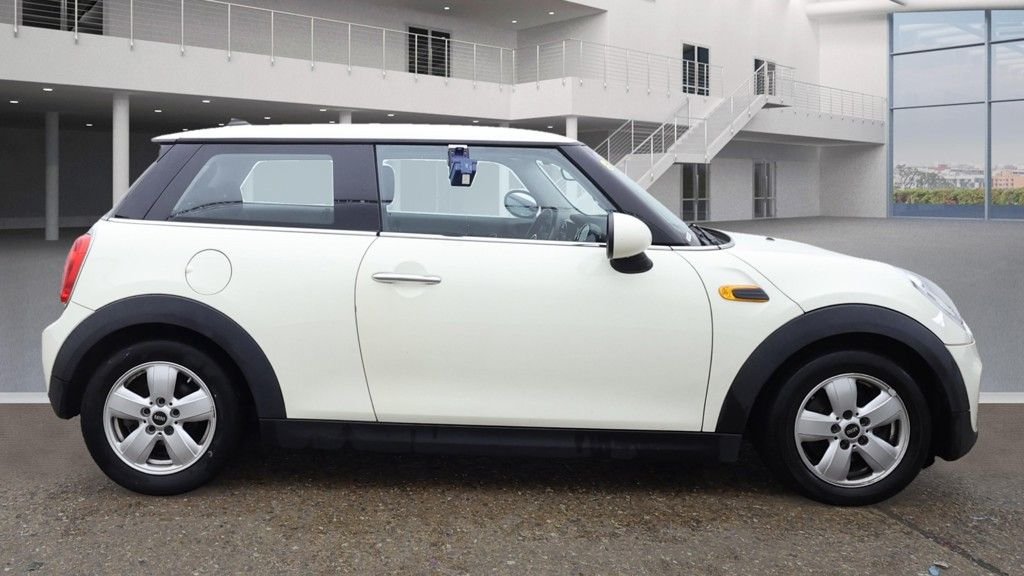 Used MINI Hatch 2016 for sale - 76132652: Photo 8