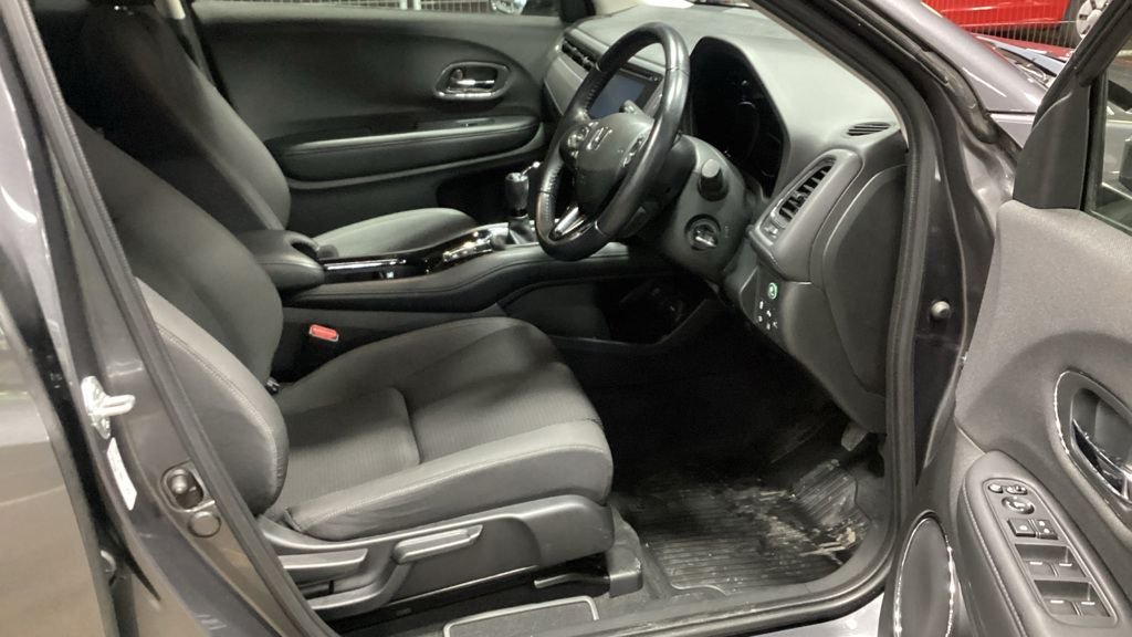 Used Honda HR-V 2019 for sale - 77205390: Photo 2