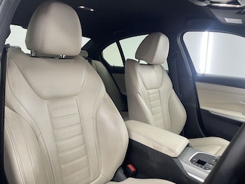 Used BMW 3 Series 2019 for sale - 76081254: Photo