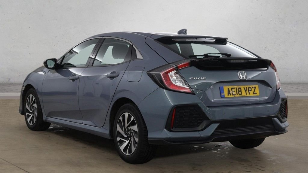 Used Honda Civic 2018 for sale - 78030543: Photo 6