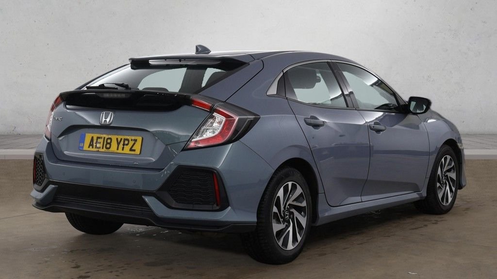 Used Honda Civic 2018 for sale - 78030543: Photo 7