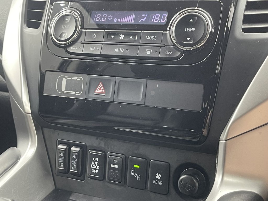 Vehicle 33