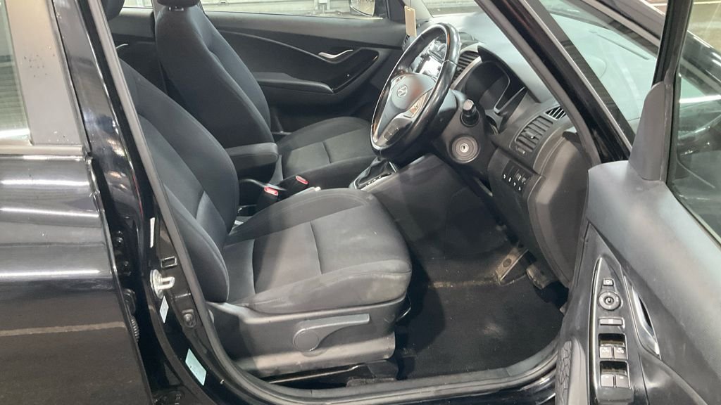 Used Hyundai Ix20 2018 for sale - 76900812: Photo 2