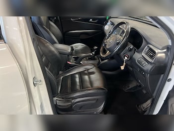 Used Kia Sorento 2017 for sale - 76731234: Photo