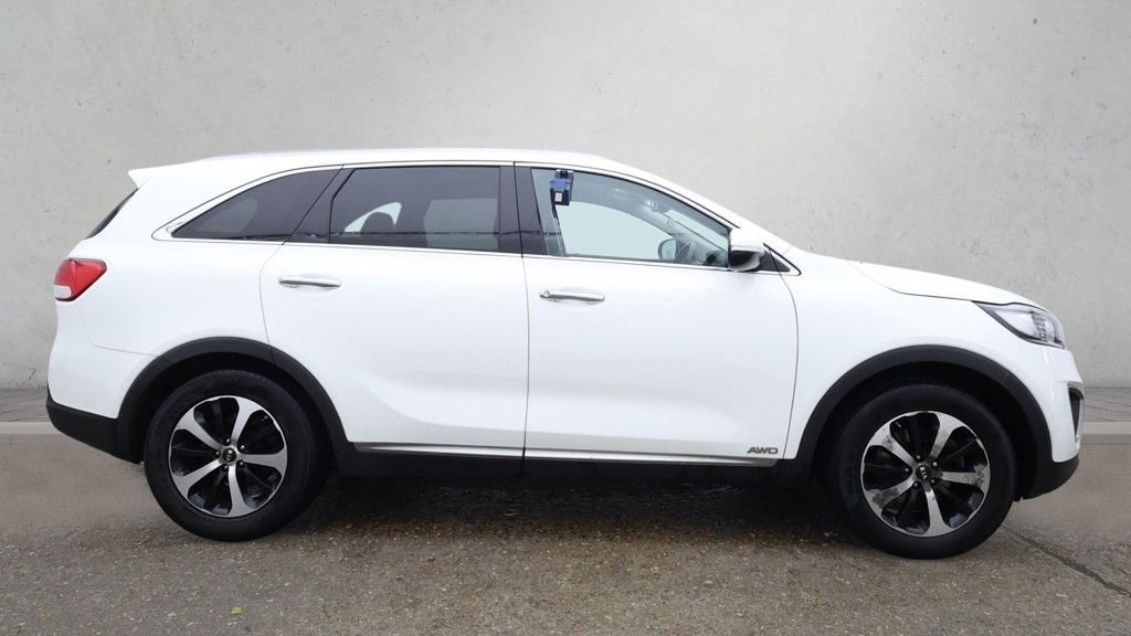 Used Kia Sorento 2017 for sale - 76731234: Photo 8