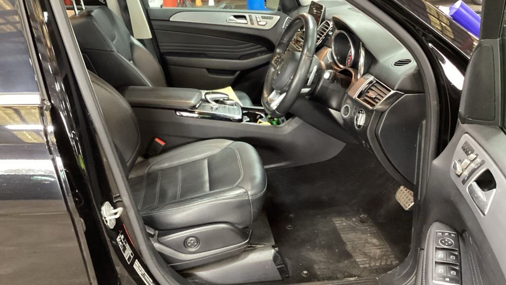 Used Mercedes-Benz GLE 2018 for sale - 77693418: Photo 2