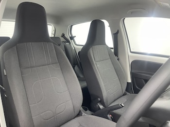Used Volkswagen up! 2016 for sale - 75548366: Photo