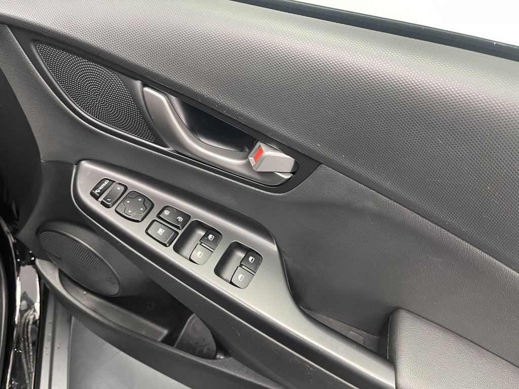 Used Hyundai KONA 2018 for sale - 77056392: Photo 18