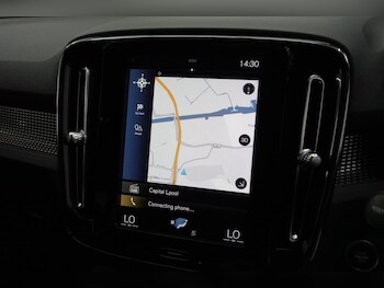 Used Volvo XC40 2020 for sale - 79584946: Photo