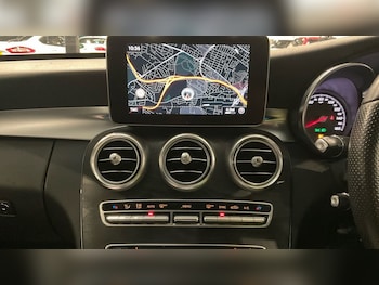 Used Mercedes-Benz C Class 2018 for sale - 76487002: Photo