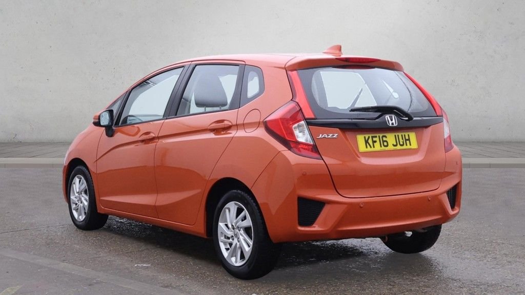 Used Honda Jazz 2016 for sale - 76570345: Photo 6