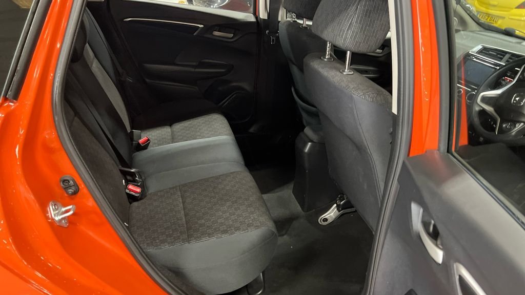 Used Honda Jazz 2016 for sale - 76570345: Photo 9