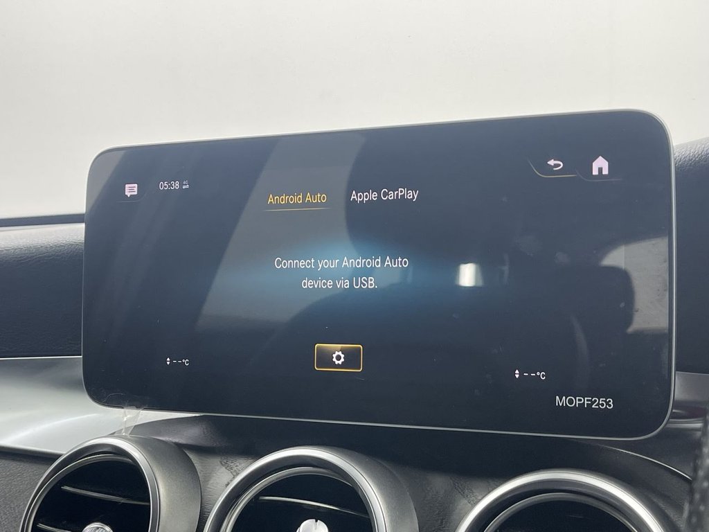 Used Mercedes-Benz GLC 2020 for sale - 77341843: Photo 33