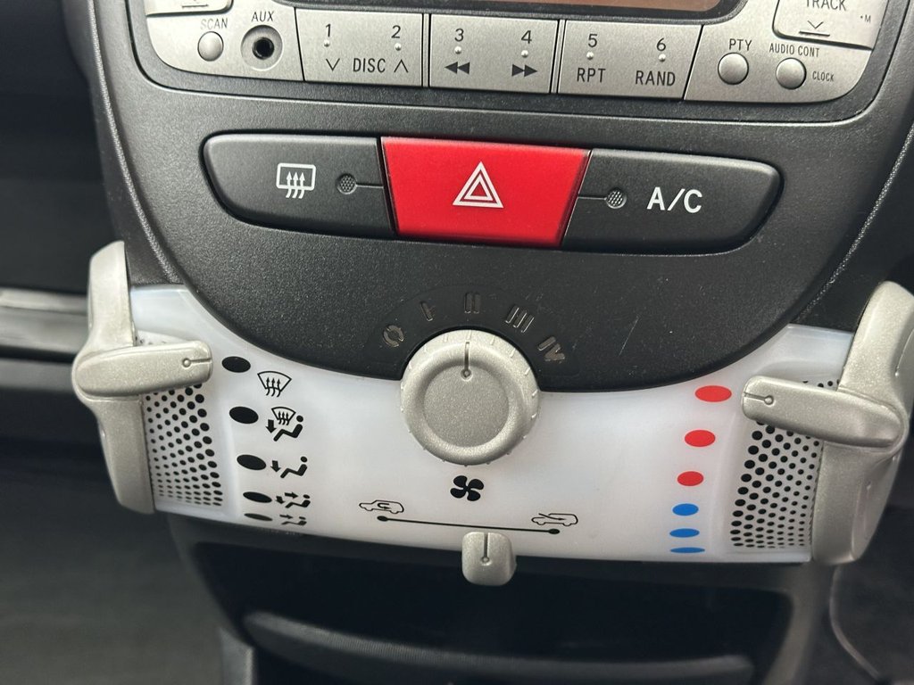 Used Toyota AYGO 2014 for sale - 77967005: Photo 18