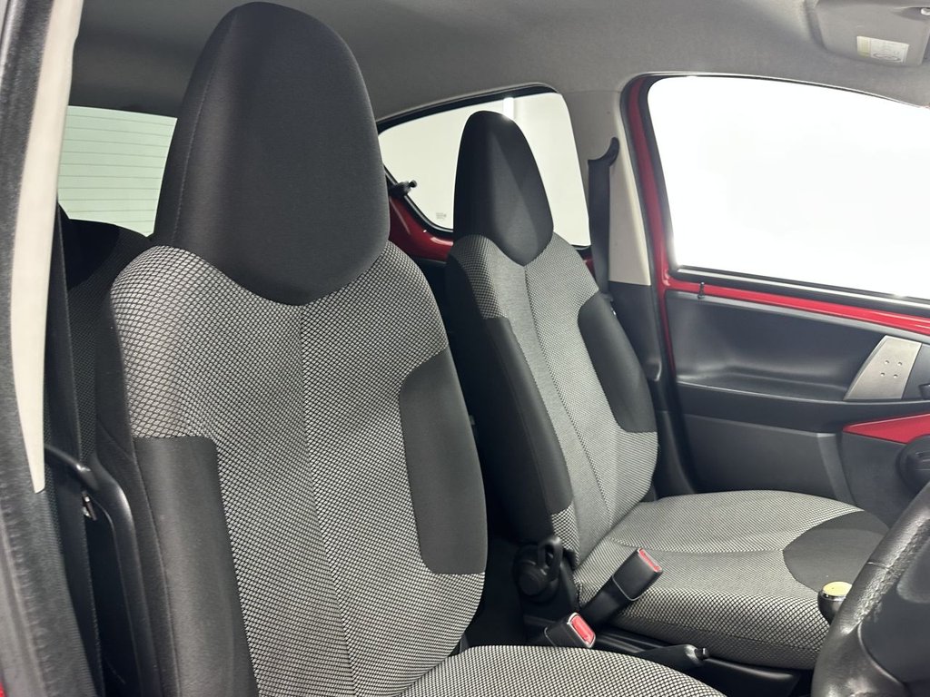 Used Toyota AYGO 2014 for sale - 77967005: Photo 2