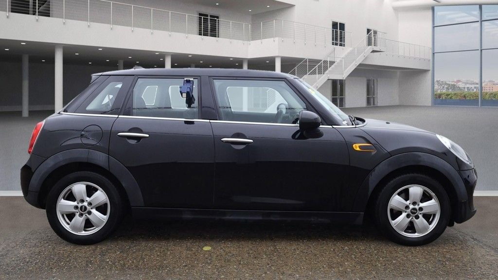 Used MINI Hatch 2016 for sale - 76132651: Photo 8