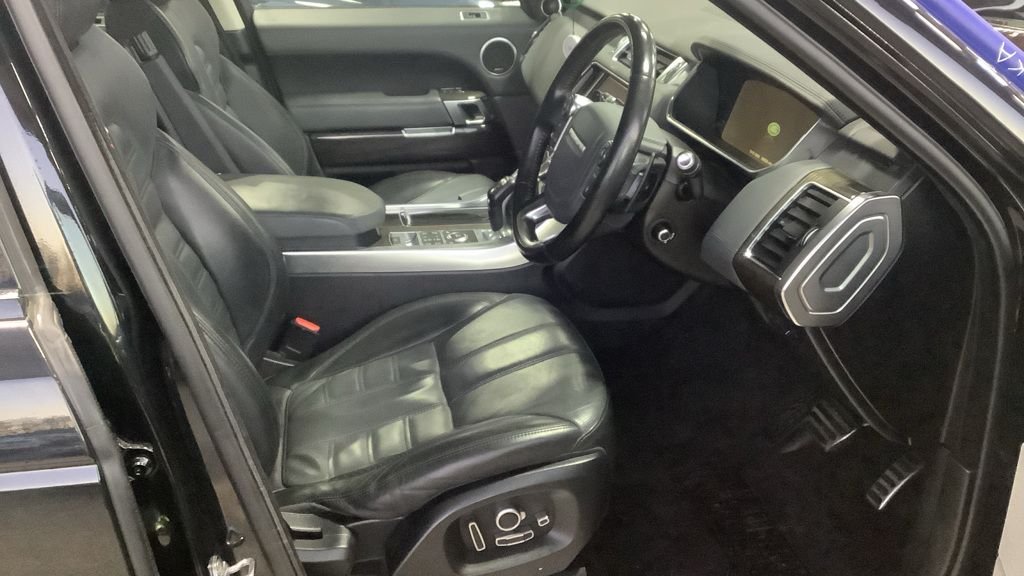 Used Land Rover Range Rover Sport 2016 for sale - 77205369: Photo 2
