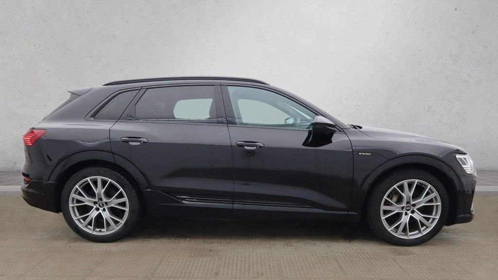 Used Audi e-tron 2021 for sale - 77288416: Photo 8