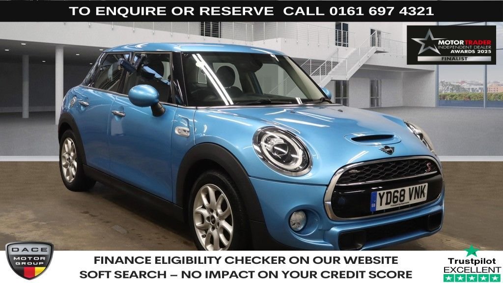 Used MINI Hatch 2018 for sale - 76132607: Photo 1