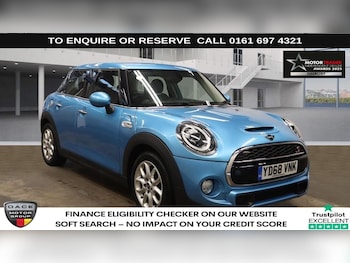 Used MINI Hatch 2018 for sale - 76132607: Photo