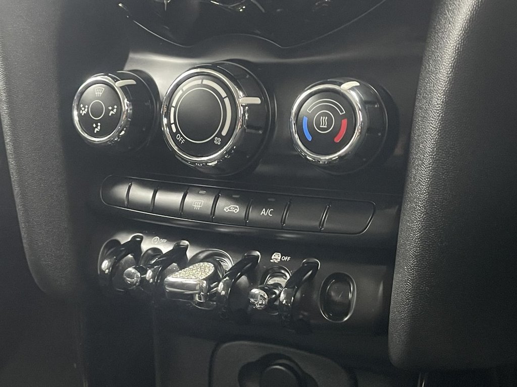 Used MINI Hatch 2018 for sale - 76132607: Photo 31