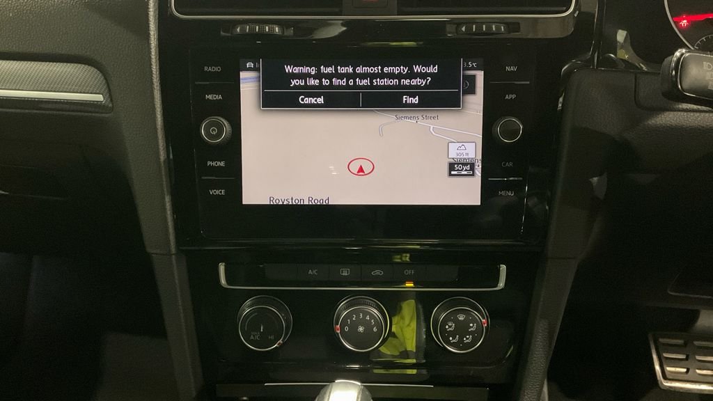 Used Volkswagen Golf 2019 for sale - 76731274: Photo 23