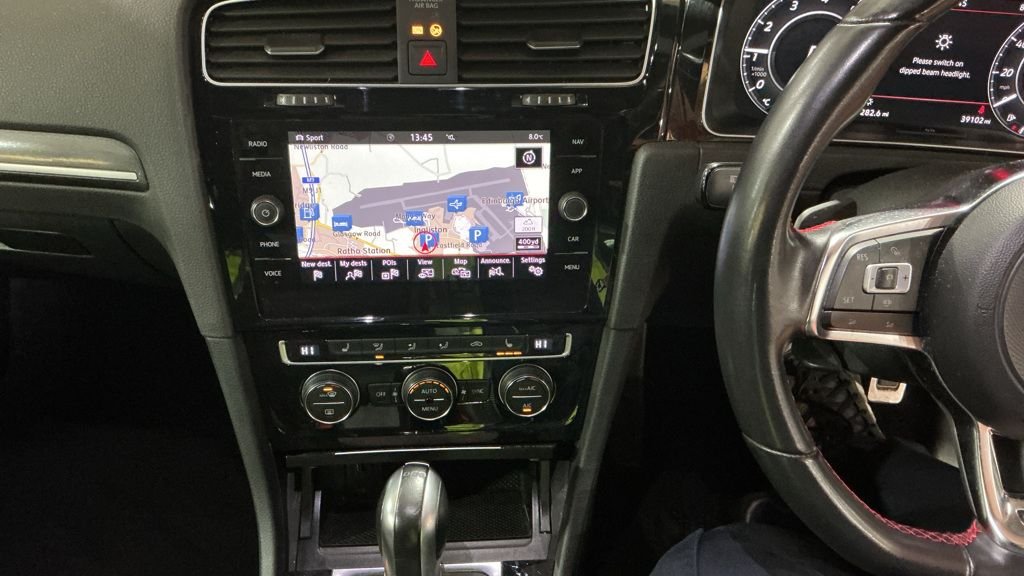 Used Volkswagen Golf 2019 for sale - 76900975: Photo 3