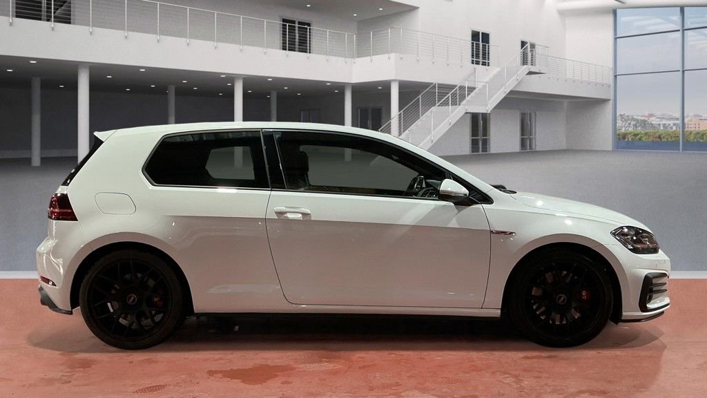 Used Volkswagen Golf 2019 for sale - 76900975: Photo 8