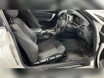 Used BMW 2 Series 2018 for sale - 76372486: Photo