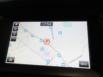 Used Kia Carens 2017 for sale - 77026767: Photo