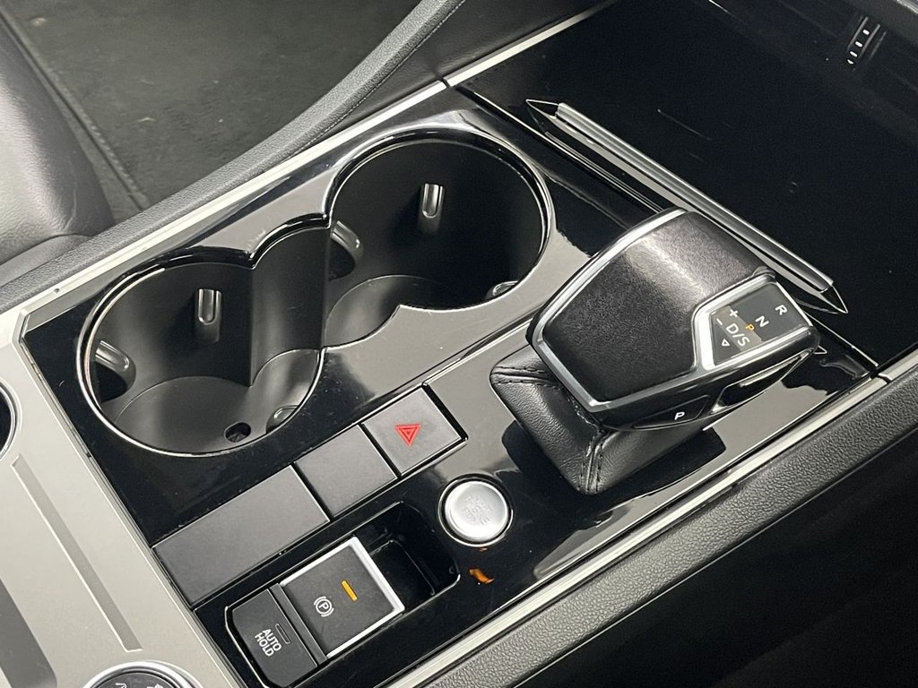 Used Volkswagen Touareg 2018 for sale - 77408077: Photo 26