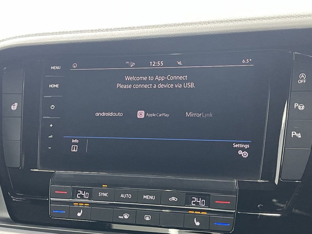 Used Volkswagen Touareg 2018 for sale - 77408077: Photo 30