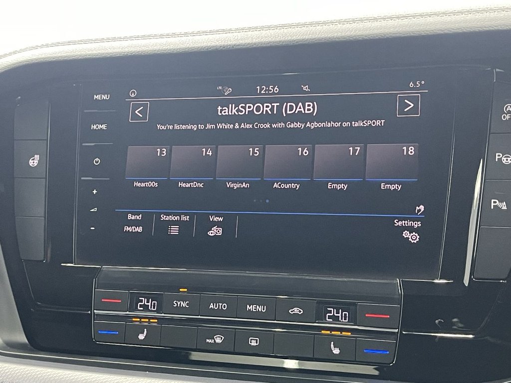 Used Volkswagen Touareg 2018 for sale - 77408077: Photo 31