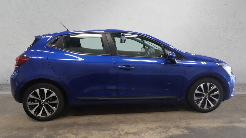 Used Renault Clio 2022 for sale - 77952576: Photo 8