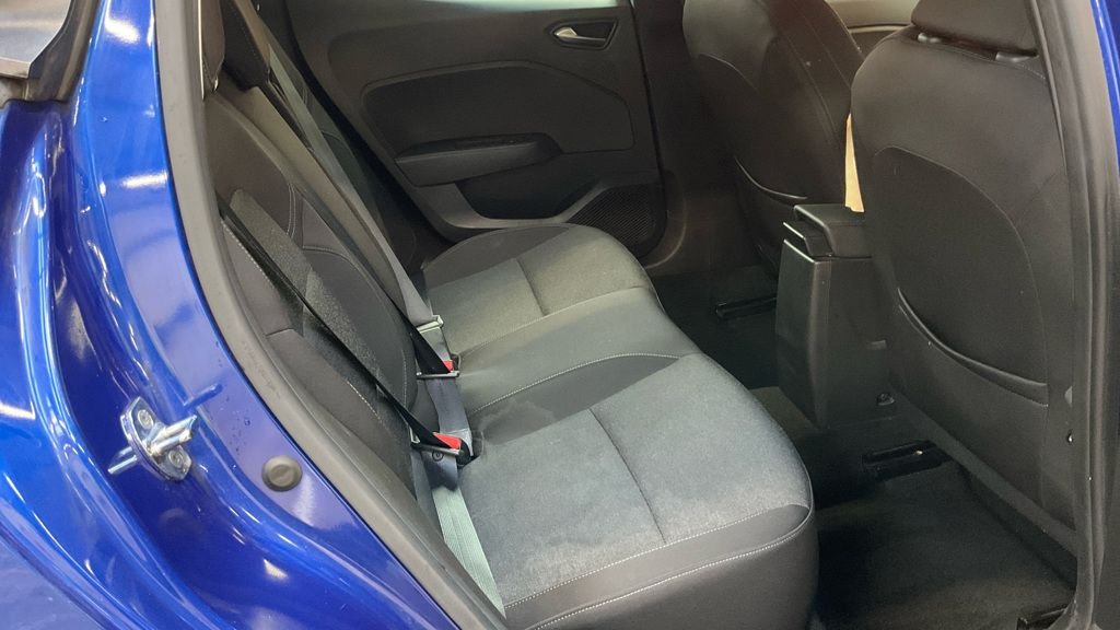 Used Renault Clio 2022 for sale - 77952576: Photo 9