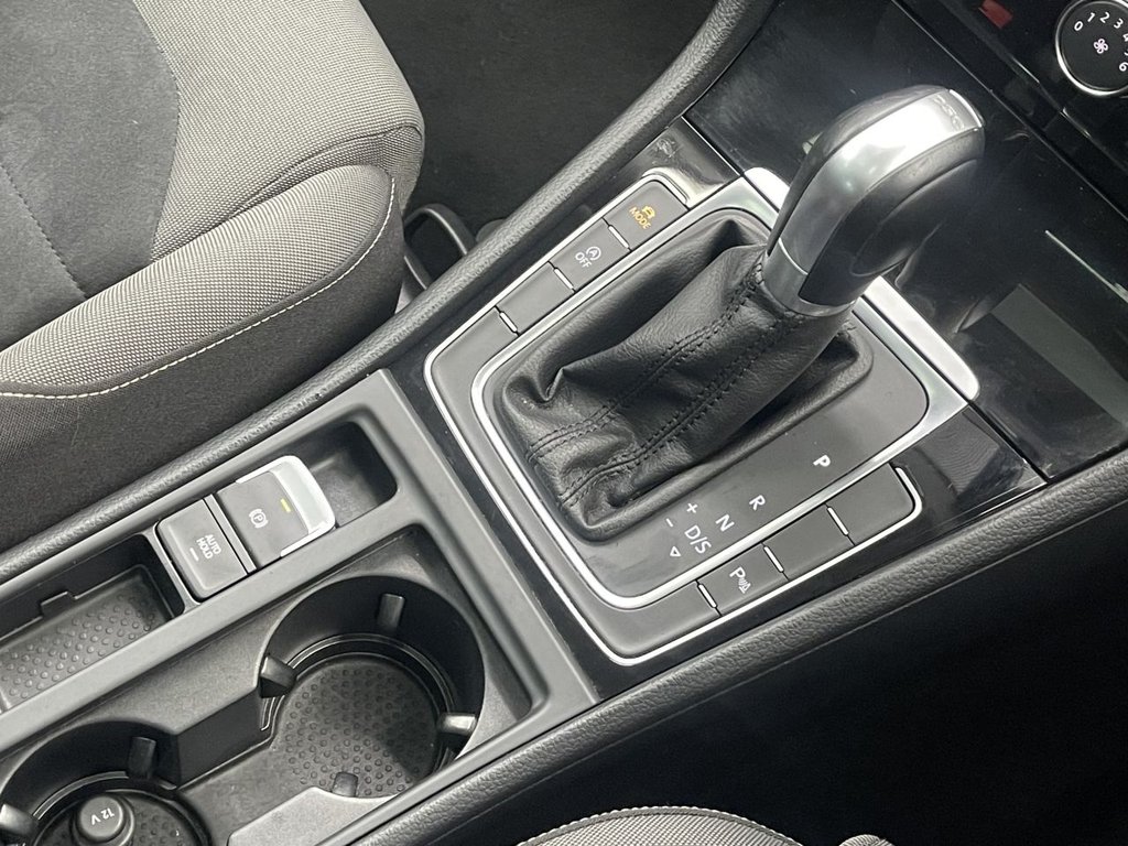 Used Volkswagen Golf 2016 for sale - 76731242: Photo 26