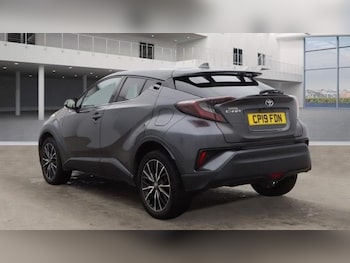 Used Toyota C-HR 2019 for sale - 77038258: Photo